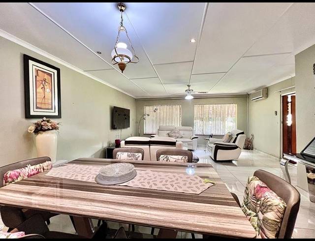 3 BEDROOM COMPLEX FOR SALE IN SCOTTSVILLE